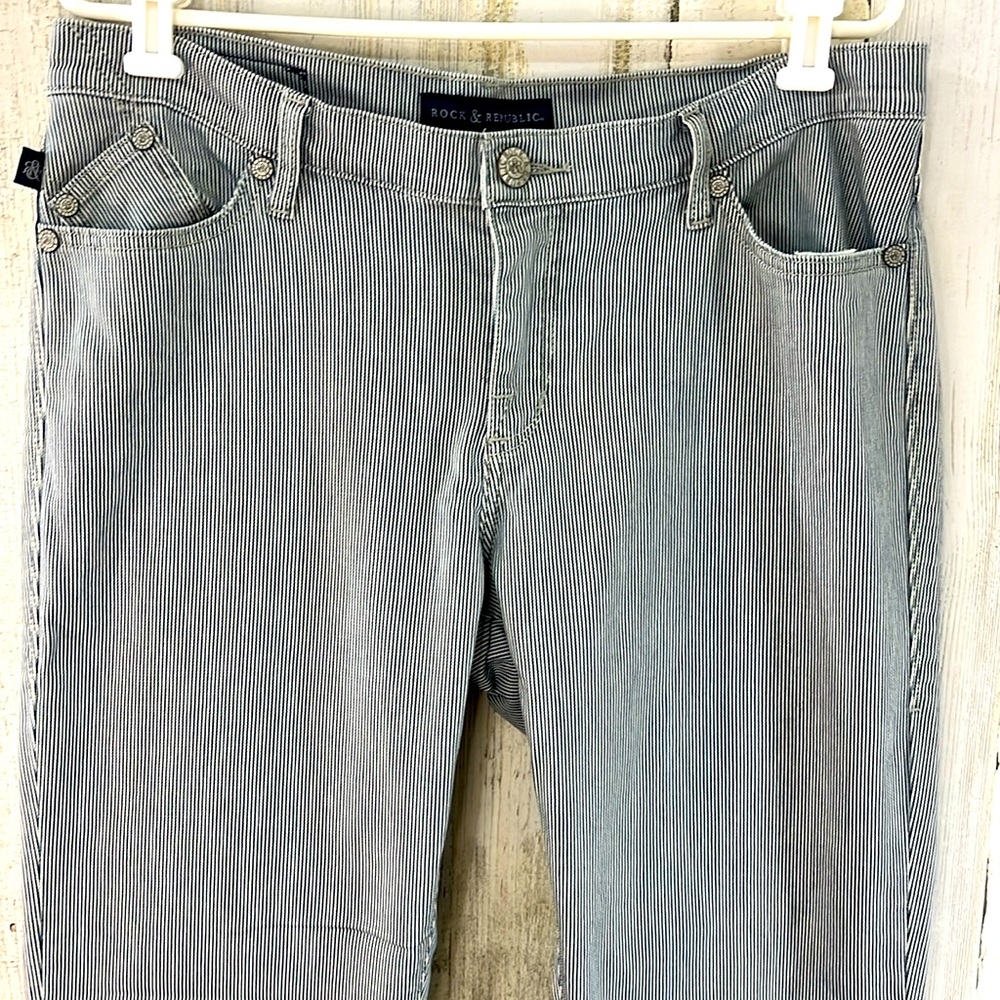 🌺🌺Rock & Republic Women's Striped Gray Jeans